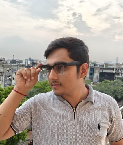 Click to view full screen HALCON W630 AI Smart Glasses with HD Camera, AI Translation & Voice Assistant photo review